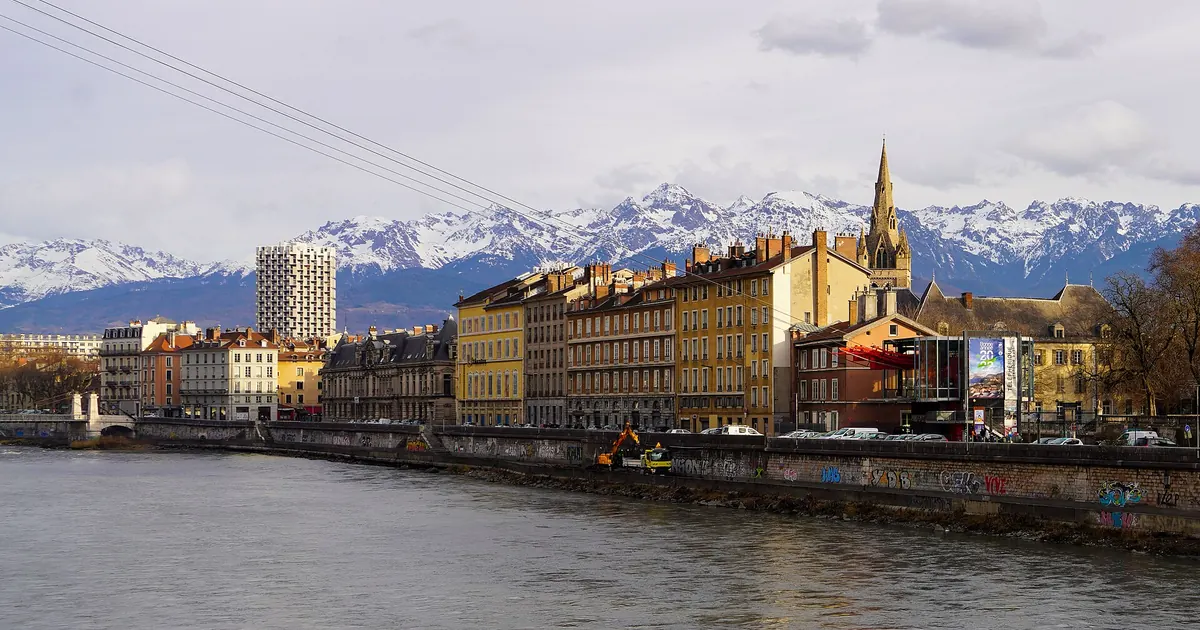 Diagnostic plomb (CREP) à Grenoble : bâti ancien et obligations du propriétaire — Grenoble